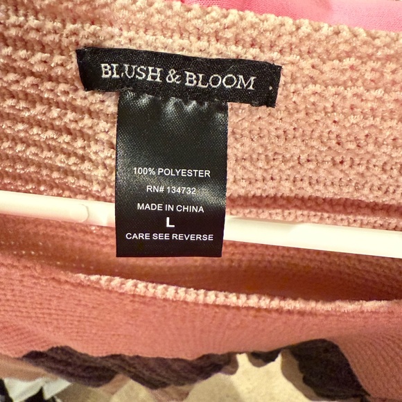 Express Pink and Gray Women's Sweater - Picture 4 of 4